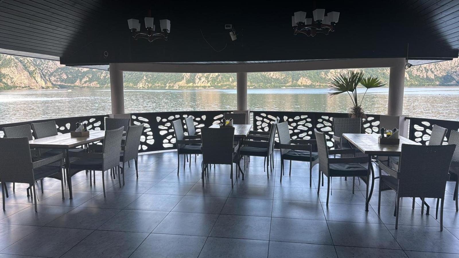 Bliss Dubova Bed & Breakfast Ngoại thất bức ảnh